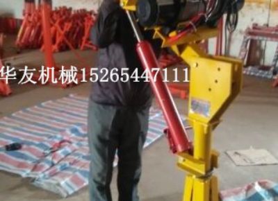點擊查看詳細信息<br>標題：山東小吊機 濰坊小吊機 山東吊運機 濰坊吊運機 閱讀次數(shù)：12064